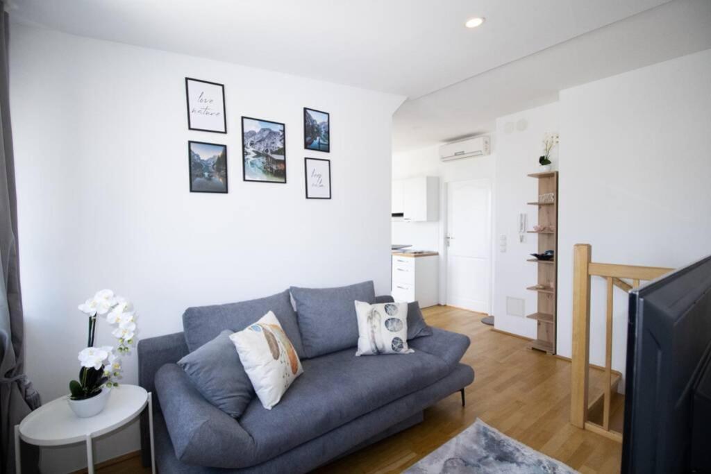 비엔나 Sunny & Cozy Penthouse With Balcony L Dg4'14 아파트 외부 사진