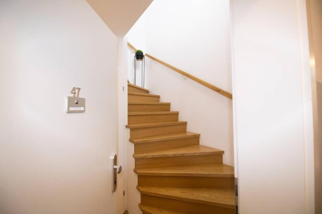 비엔나 Sunny & Cozy Penthouse With Balcony L Dg4'14 아파트 외부 사진