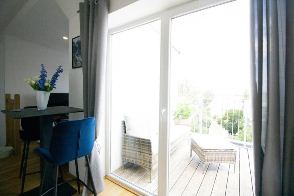비엔나 Sunny & Cozy Penthouse With Balcony L Dg4'14 아파트 외부 사진